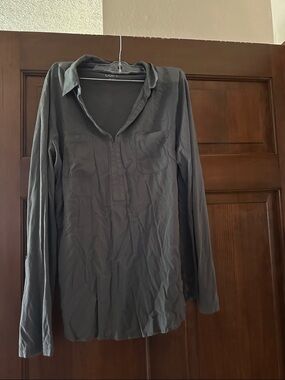 LOFT Charcoal Gray Long Sleeve Pullover Shirt